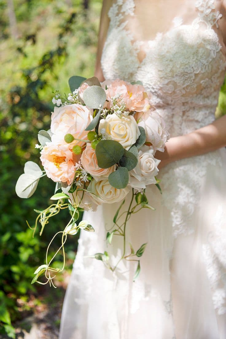 6 Wedding Contract Clauses to Check Before You Sign